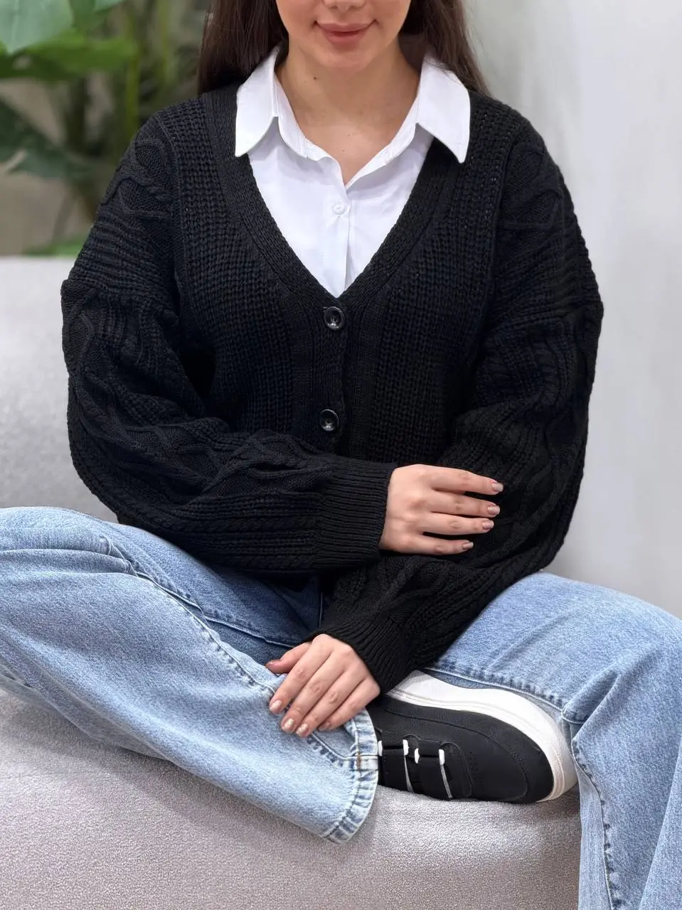 بافت جلو دکمه آرزو